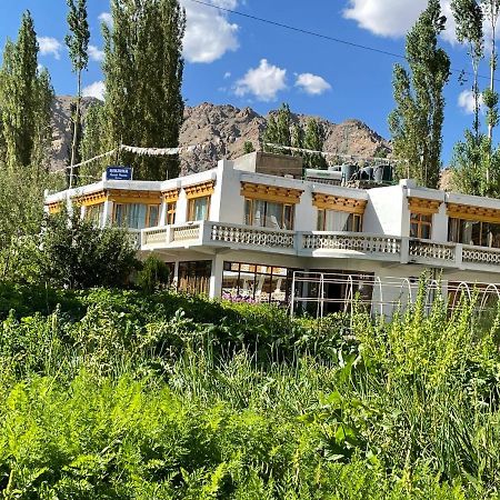 Hinjuma Guest House Лех Екстер'єр фото
