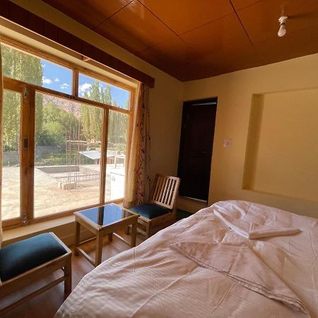 Hinjuma Guest House Лех Екстер'єр фото
