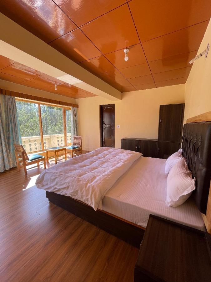 Hinjuma Guest House Лех Екстер'єр фото