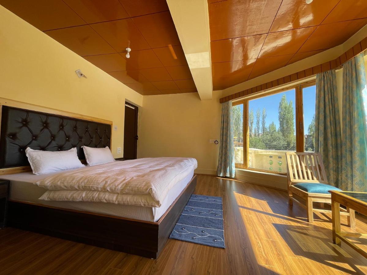 Hinjuma Guest House Лех Екстер'єр фото