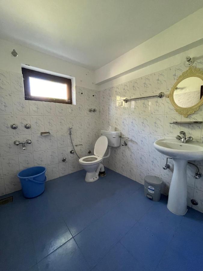 Hinjuma Guest House Лех Екстер'єр фото