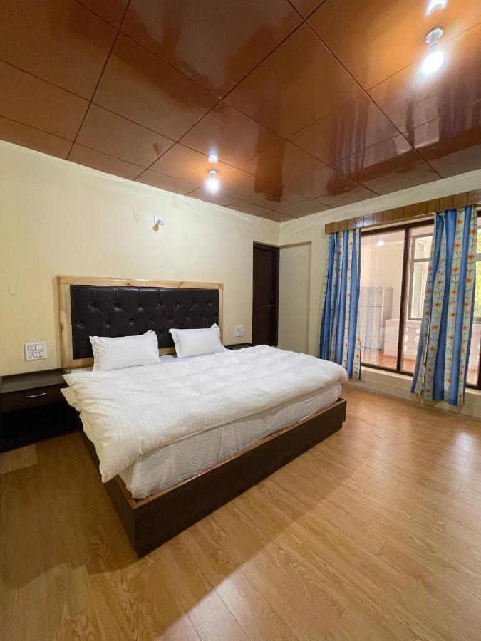Hinjuma Guest House Лех Екстер'єр фото